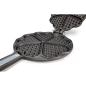 Preview: Origin Outdoors Waffeleisen, Detailansicht zeigt Riffelung und Waffelaufteilung mit klar erkennbaren Backkammern.