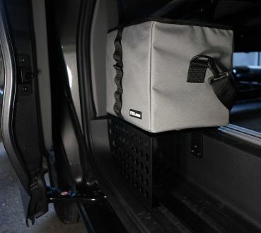 Stuva - das Trittstufenregal für den Ford Tourneo Custom V710 / VW neuer Transporter Beifahrerseite