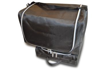 Kleiderschranktasche M im Schrank gestapelt