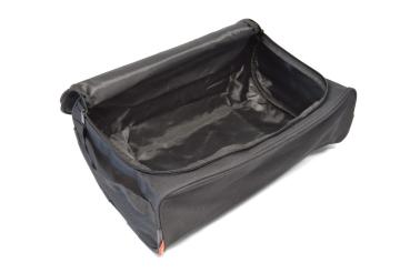 Kulturtasche geöffnet