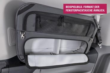 VanEquip Fensterpacktasche im Fahrzeug montiert mit geöffneter Tasche