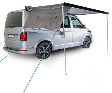 Preview: graues Seitenteil als Erweiterung für eine Dachmarkise halb hochgerollt