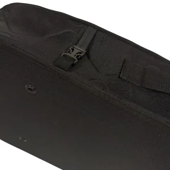 Detailansicht Klipper um die Tasche mit de rRückwand zu verbinden