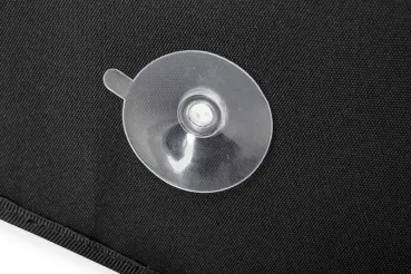 Packtasche Detailansicht Fensterpaneel mit Saugnäpfen
