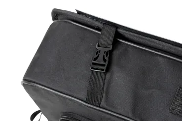 Fensterpacktasche für VW Caddy 5 Maxi Detailansicht Verschluss