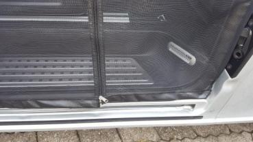 VanQuito Insektenschutzgitter Schiebetür links Ford Custom (2014 - 09/2023) - Standard mit Magnetreißverschluss