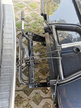Set: Heckbox mft Backbox für die Anhängekupplung - abklappbar - Breite 1540 mm - silber - incl.  Back Carrier Grundträger