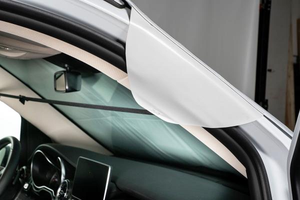 VanSpace Außenisolierung Fahrerhaus 3-teilig Mercedes Benz Marco Polo ab 2014 Magnetbefestigung