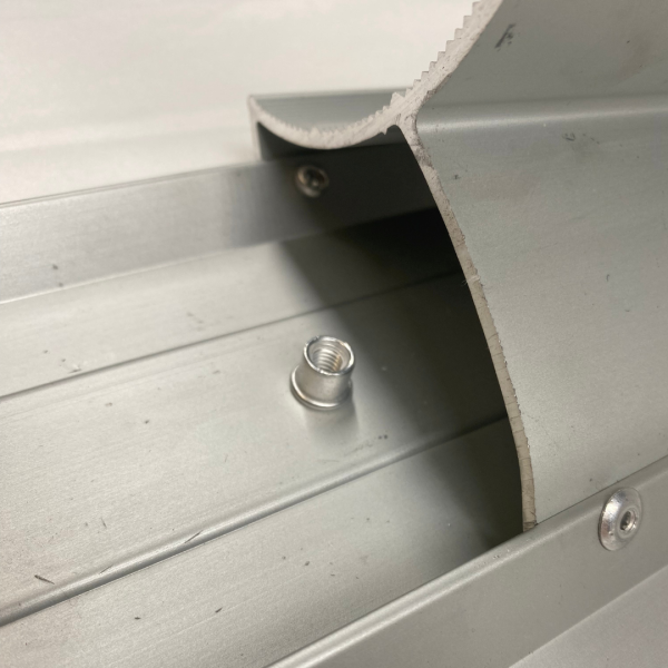 Fiamma Adapter F45s für Multivan mit C-Schiene - ohne Befestigungsmaterial