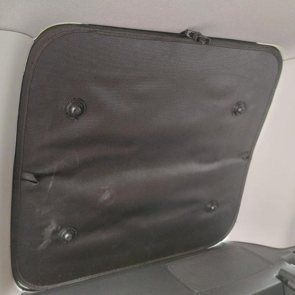LAYZEE Fenstertasche VW Caddy kurzer Radstand Fahrerseite – Praktischer Stauraum & Verdunkelung ohne Bohren