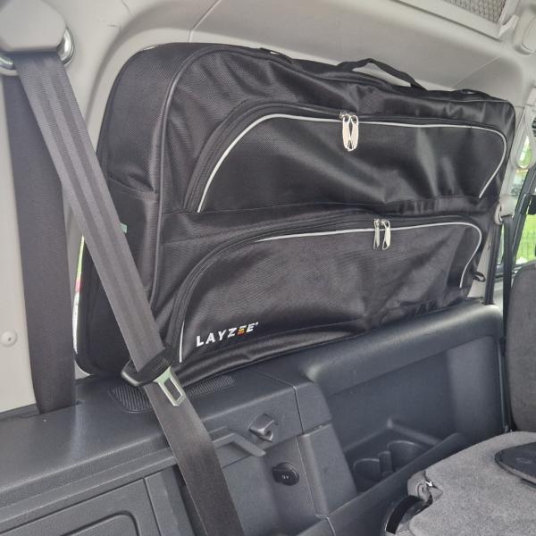 LAYZEE Fenstertasche VW Caddy 3 / 4 langer Radstand Fahrerseite – Praktischer Stauraum & Verdunkelung ohne Bohren