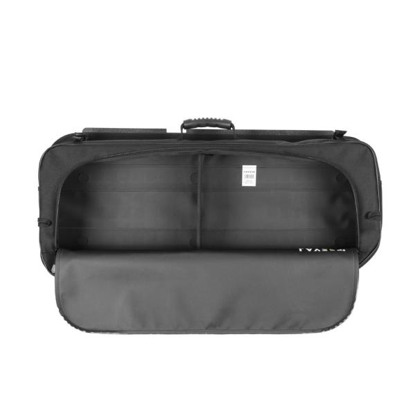 Geöffnete Packtaschen 