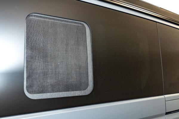 Fliegengitter Schiebetürfenster VW T6.1 (ab 2015) | Moskitonetz Fine-Mesh, Fahrer- & Beifahrerseite