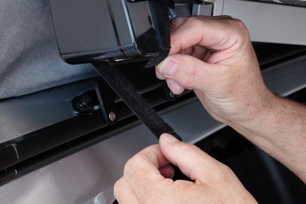 Rainguard Universal an Markise