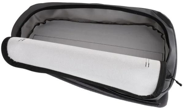 VanEquip Fensterpacktasche im Fahrzeug montiert