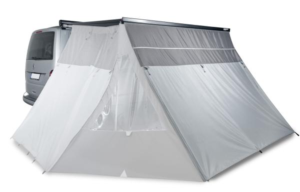 graue Vorderwand als Erweiterung für eine Dachmarkise