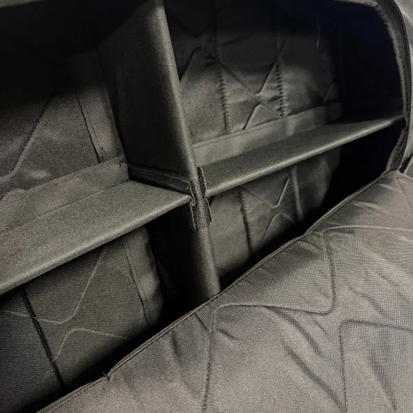 Fensterpacktasche von innen mit den jeweligen Fächern