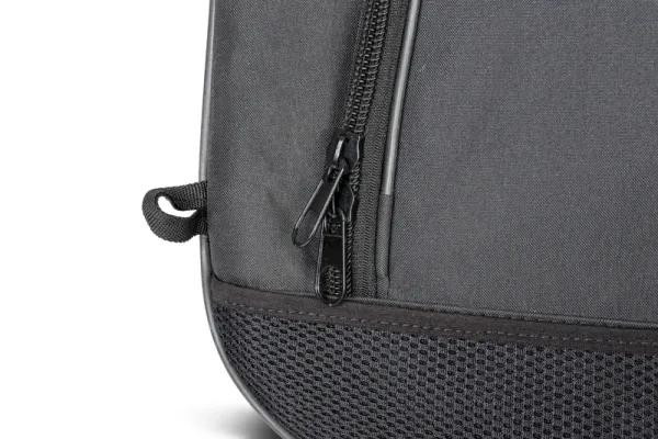 Fensterpacktasche für VW Caddy 5 Maxi Detailansicht Reißverschluss