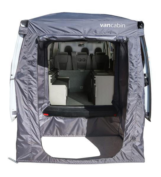 Vancabin Heckzelt Doppeltür für PSA-Fahrezuge montiert