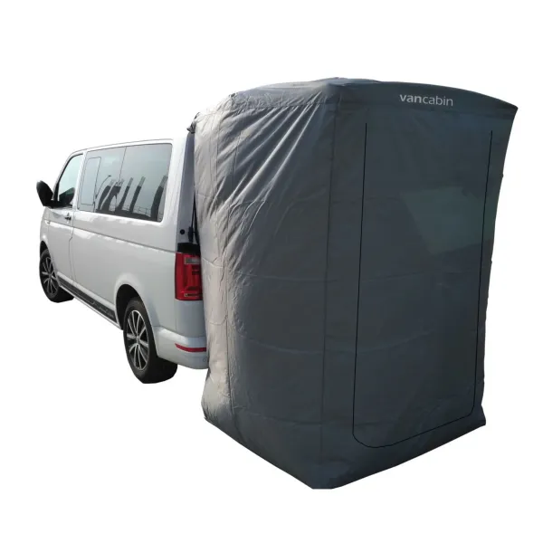 montiertes Heckzelt an einem VW T6